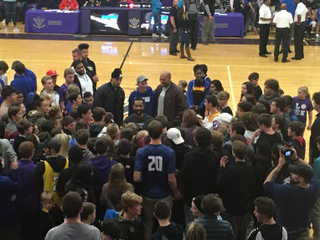 The crowd around LaVar Ball, the real star of the show.